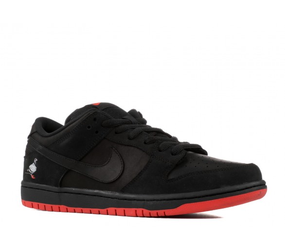 nike sb dunk low black and red